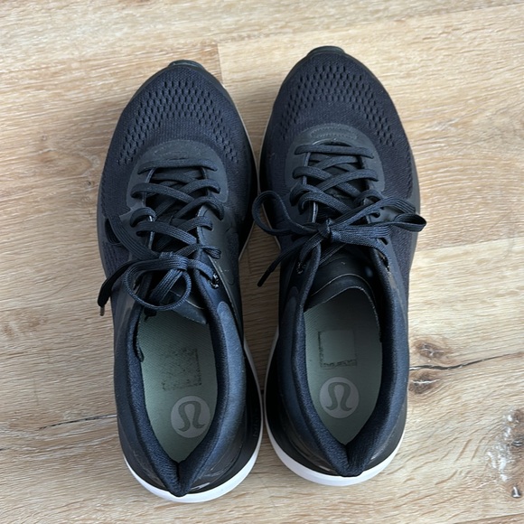 Lululemon Women’s Chargefeel Low Workout Shoe Black 9.5 - Picture 3 of 8